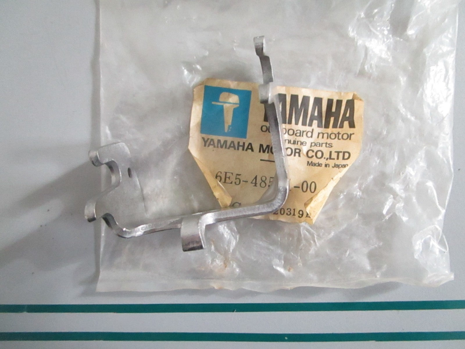NEW OEM 6E5-48531-00-00 Yamaha Bracket 0820