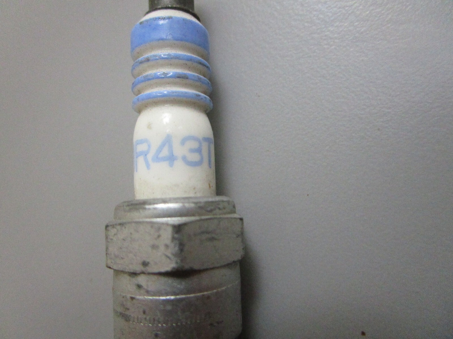 *NEW* 0810 AC Delco Spark Plug MR43T