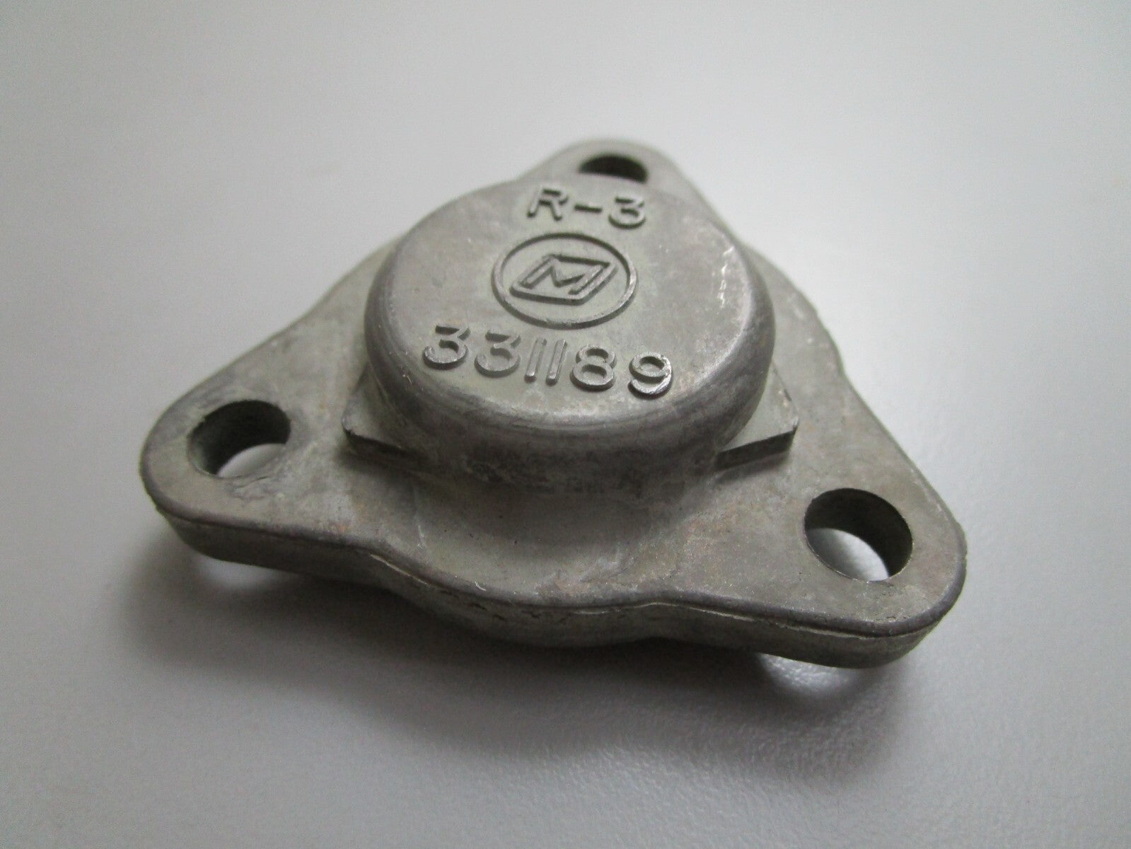 *NEW OEM* 0820 OMC Johnson Evinrude Thermostat Cover 331189 0331189