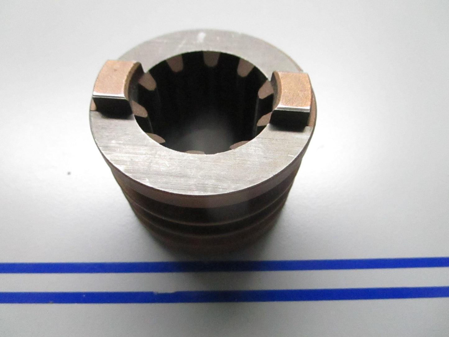 *NEW OEM* 0810 OMC Johnson Evinrude Clutch Dog 314764 0314764