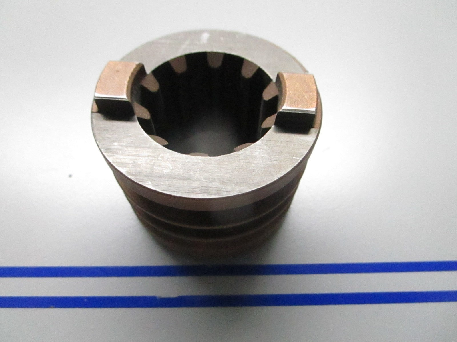 *NEW OEM* 0810 OMC Johnson Evinrude Clutch Dog 314764 0314764