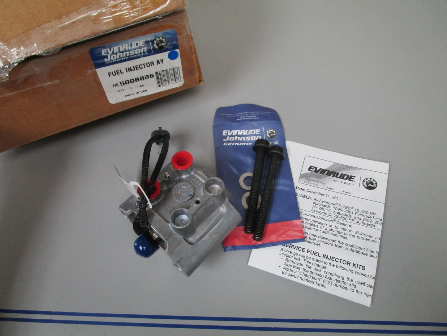*NEW OEM* 0720 OMC Johnson Evinrude ETEC Fuel Injector Assembly 5008886