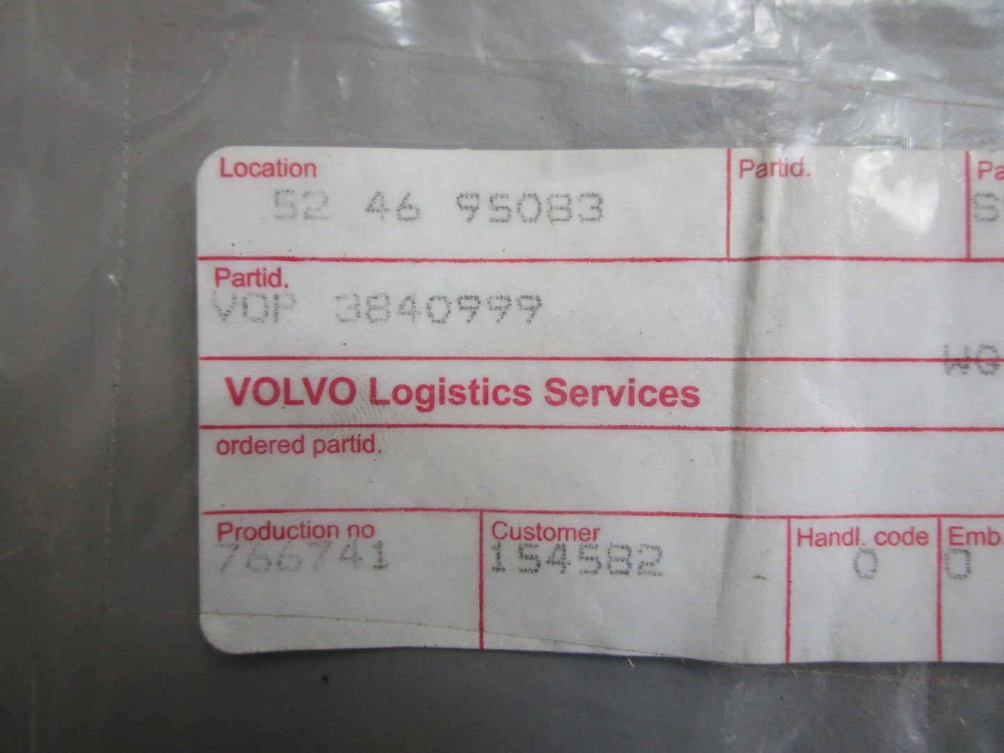 *NEW OEM* 0820 Volvo Penta Shaft 3840999