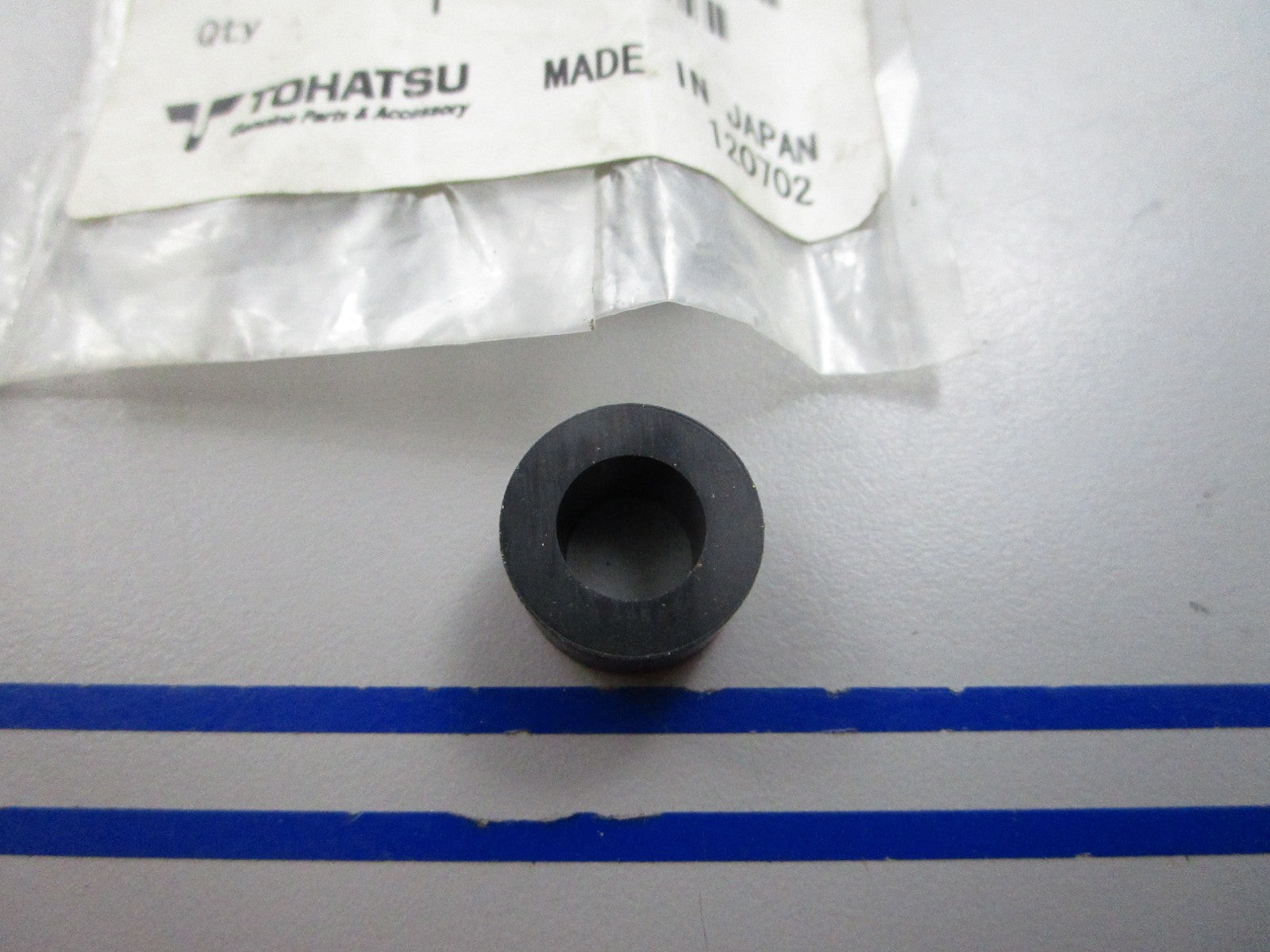 NEW OEM 3R3-06302-0 3R3063020 Tohatsu Rubber Mount 0810