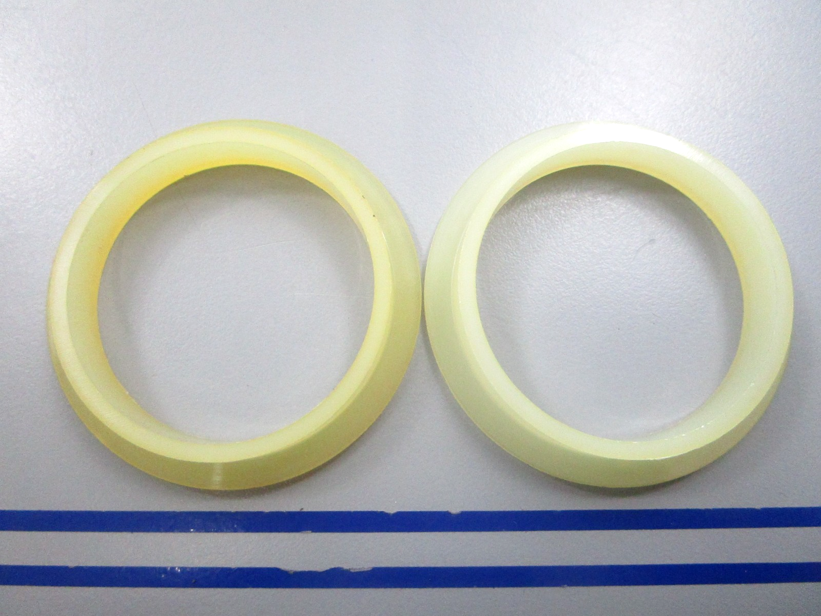 NEW OEM (LOT OF 2) 309966 0309966 OMC Johnson Evinrude Thrust Washer 0810