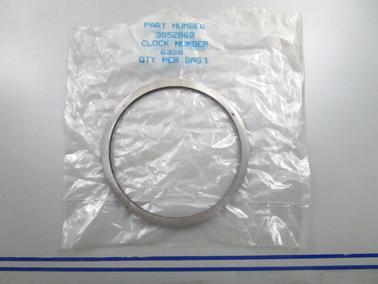 *NEW OEM* 0810 OMC Johnson Evinrude Ring 3852869