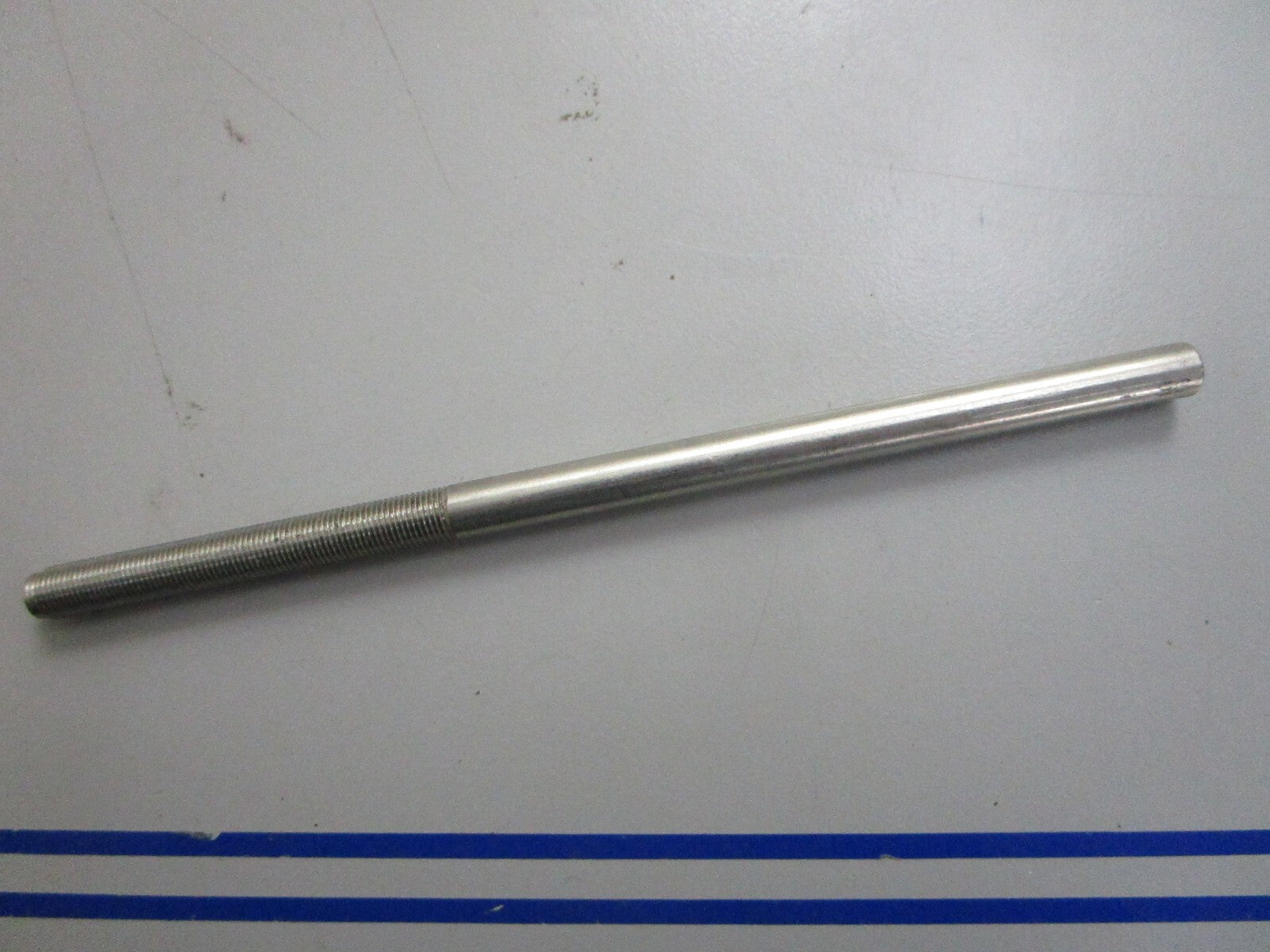 *NEW OEM* 0810 OMC Johnson Evinrude Casting Guide Rod 915974 0915974