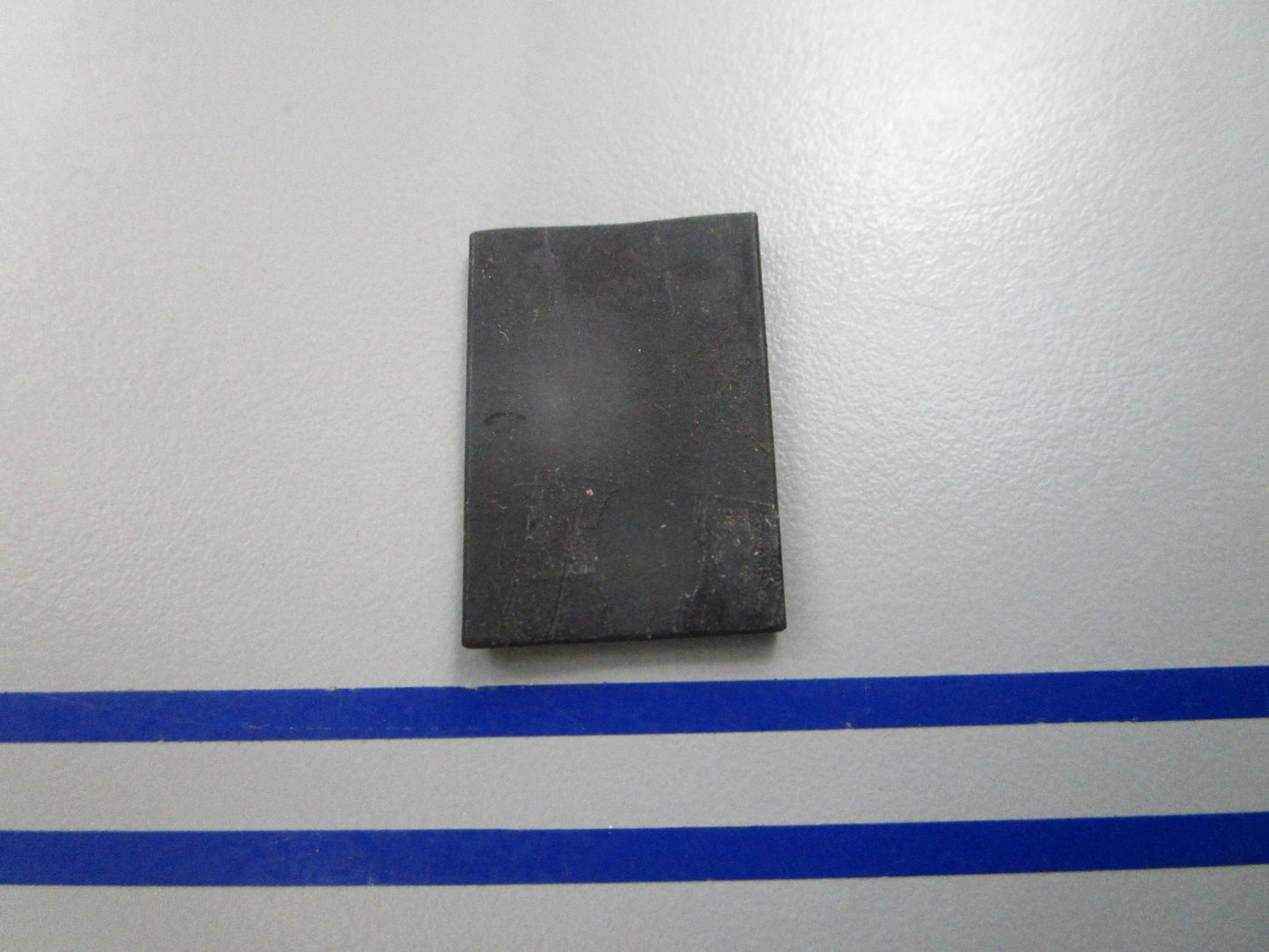 NEW OEM 319128 0319128 OMC Johnson Evinrude Friction Block Spacer 0810