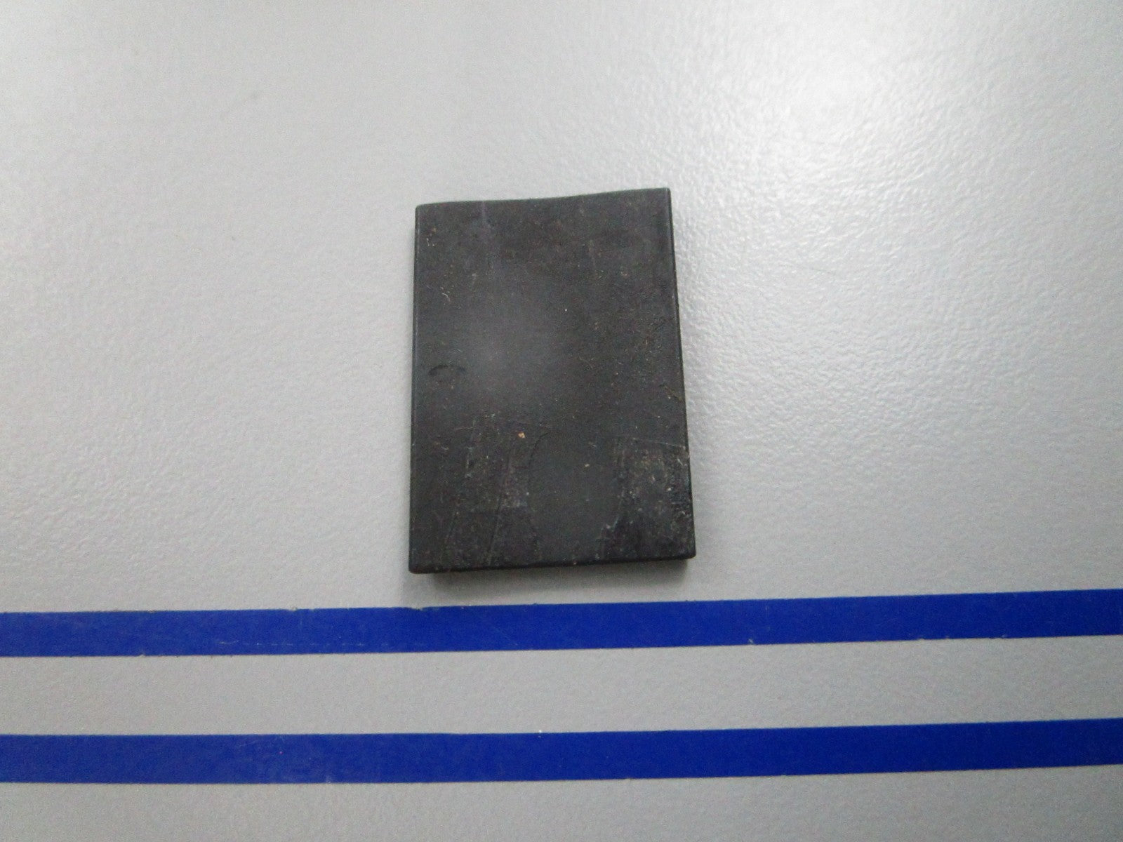NEW OEM 319128 0319128 OMC Johnson Evinrude Friction Block Spacer 0810