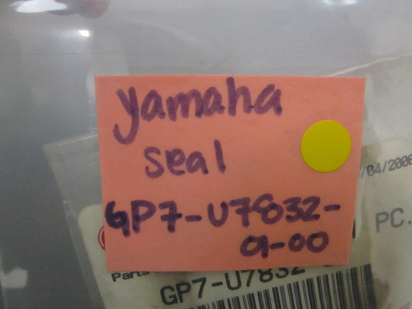 *NEW OEM* 0810 Yamaha Seal GP7-U7832-01