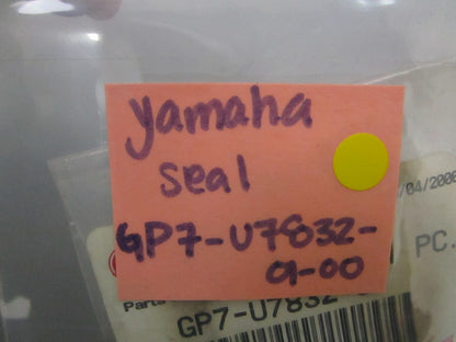 *NEW OEM* 0810 Yamaha Seal GP7-U7832-01