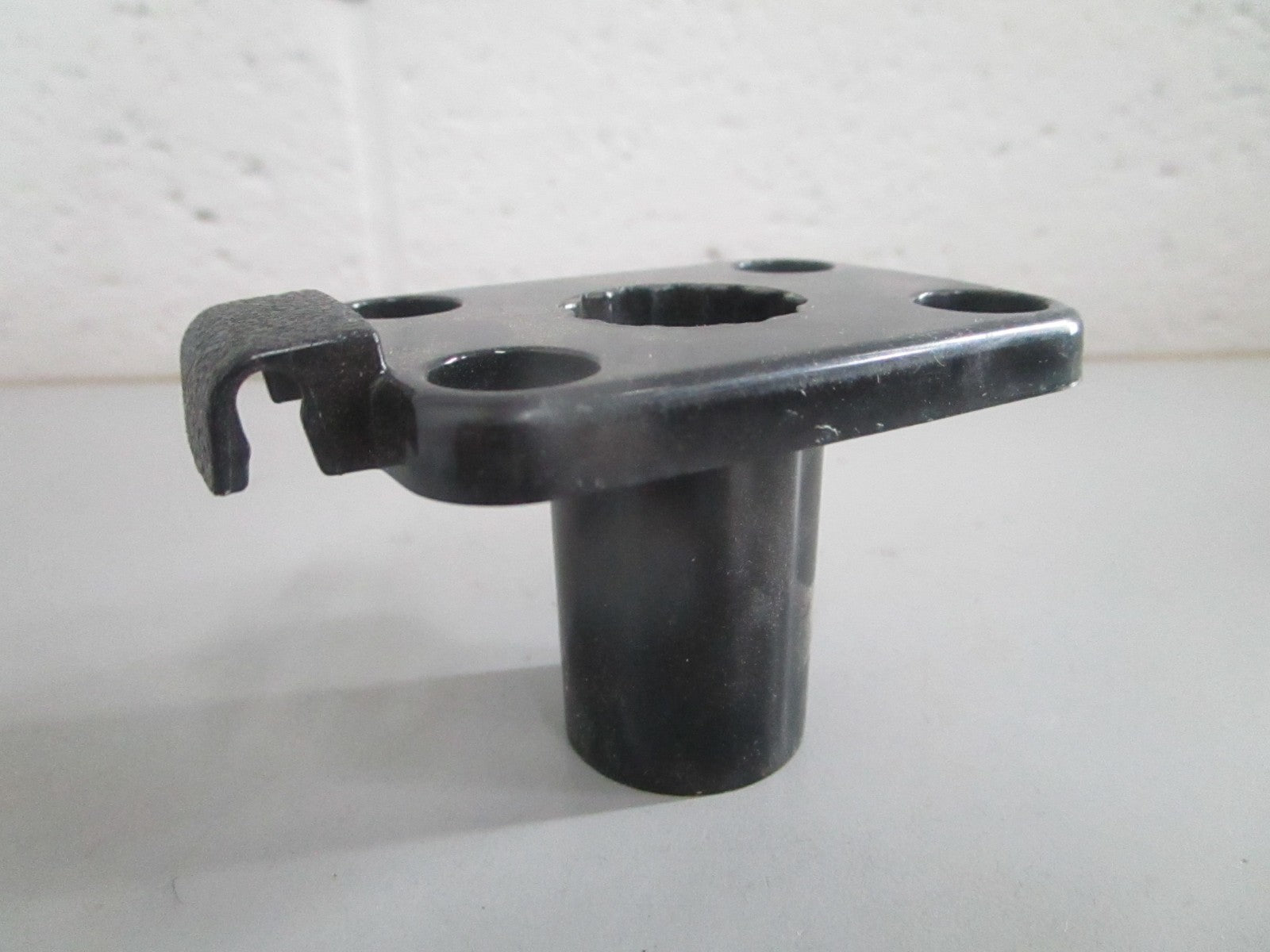 NEW OEM 5020-6 Attwood Black Side Mount 0820