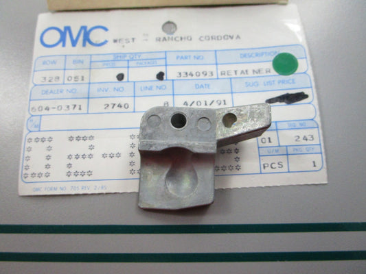 NEW OEM 334093 0334093 OMC Johnson Evinrude Retainer 0810