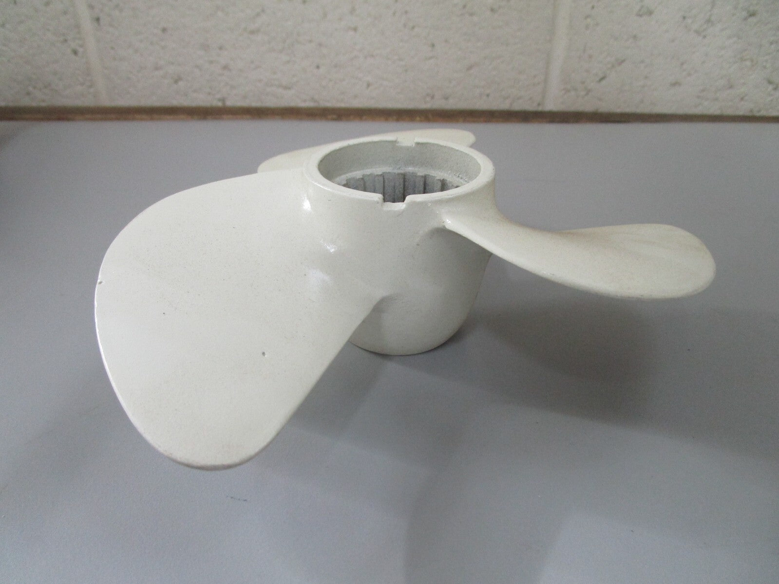 *NEW* 0810 Michigan Wheel Aluminum 8 x 4½ P Propeller PJ-5 310208