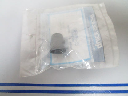 *NEW OEM* 0810 Mercury Quicksilver Grommet 25-804903