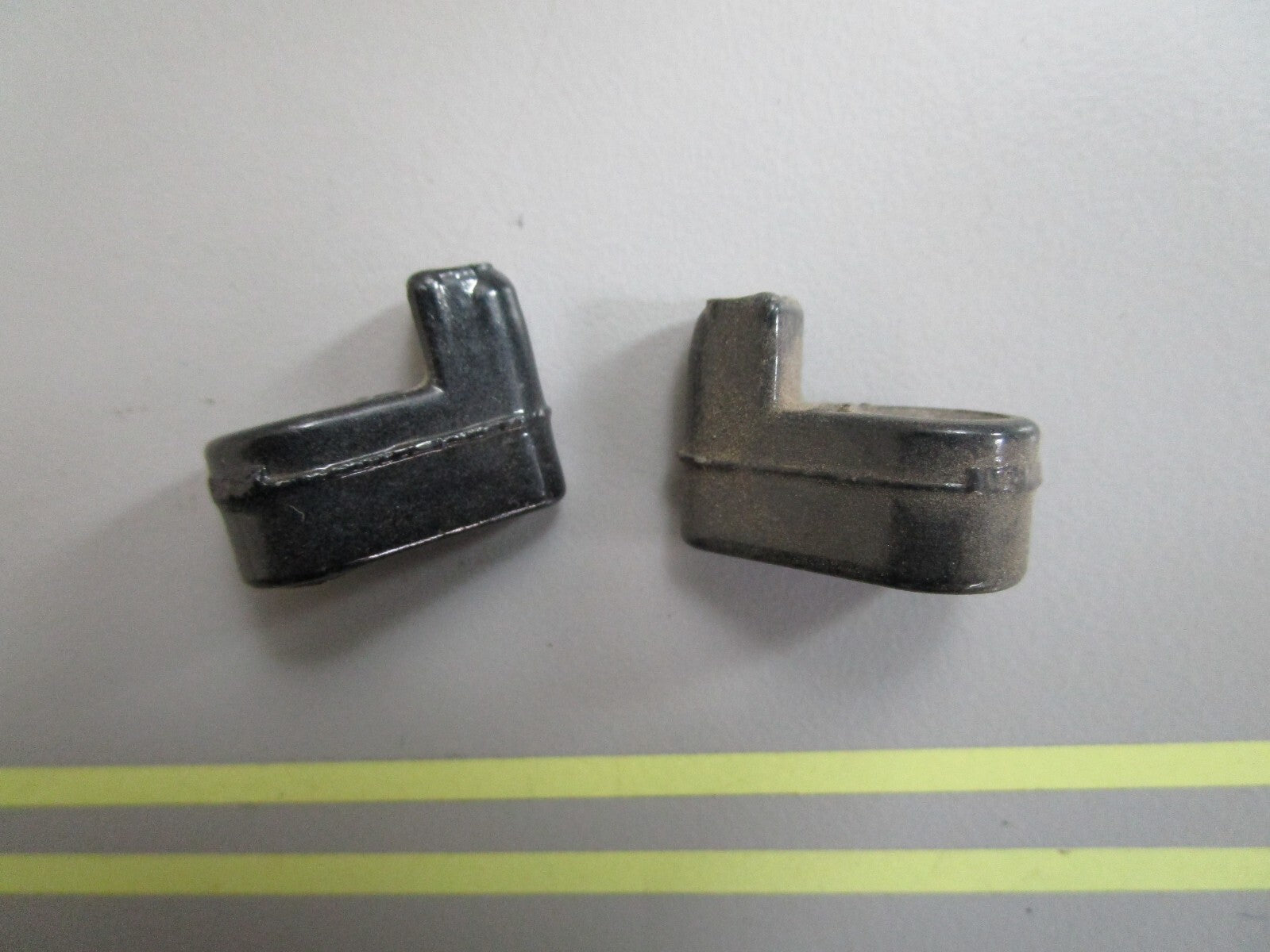 *NEW OEM* (LOT OF 2) 0820 OMC Johnson Evinrude Adjustment Knob 307370 0307370