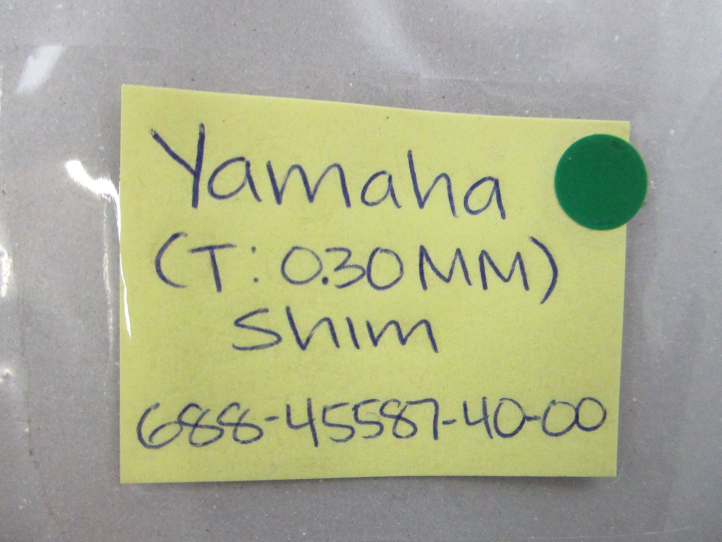 NEW OEM 688-45587-40-00 Yamaha (T:0.30mm) Shim 0810