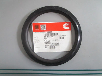 NEW OEM 5259499 Cummins Oil Seal 0820