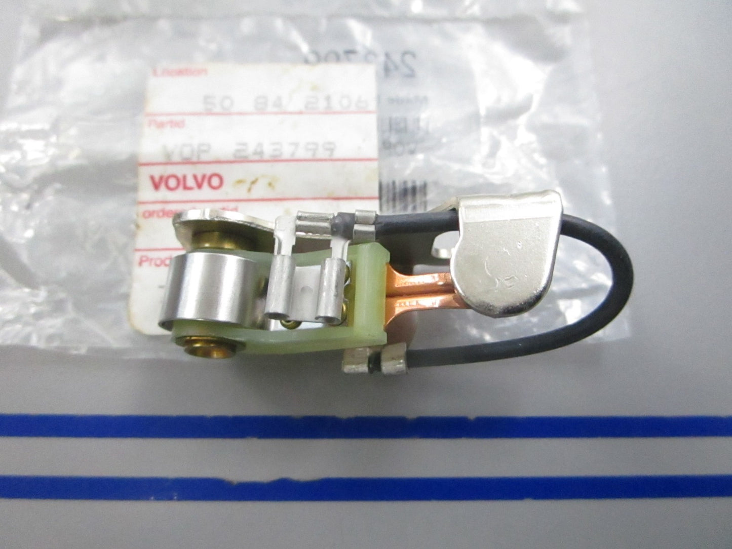 NEW OEM 243799 Volvo Penta Contact Point Breaker 0810