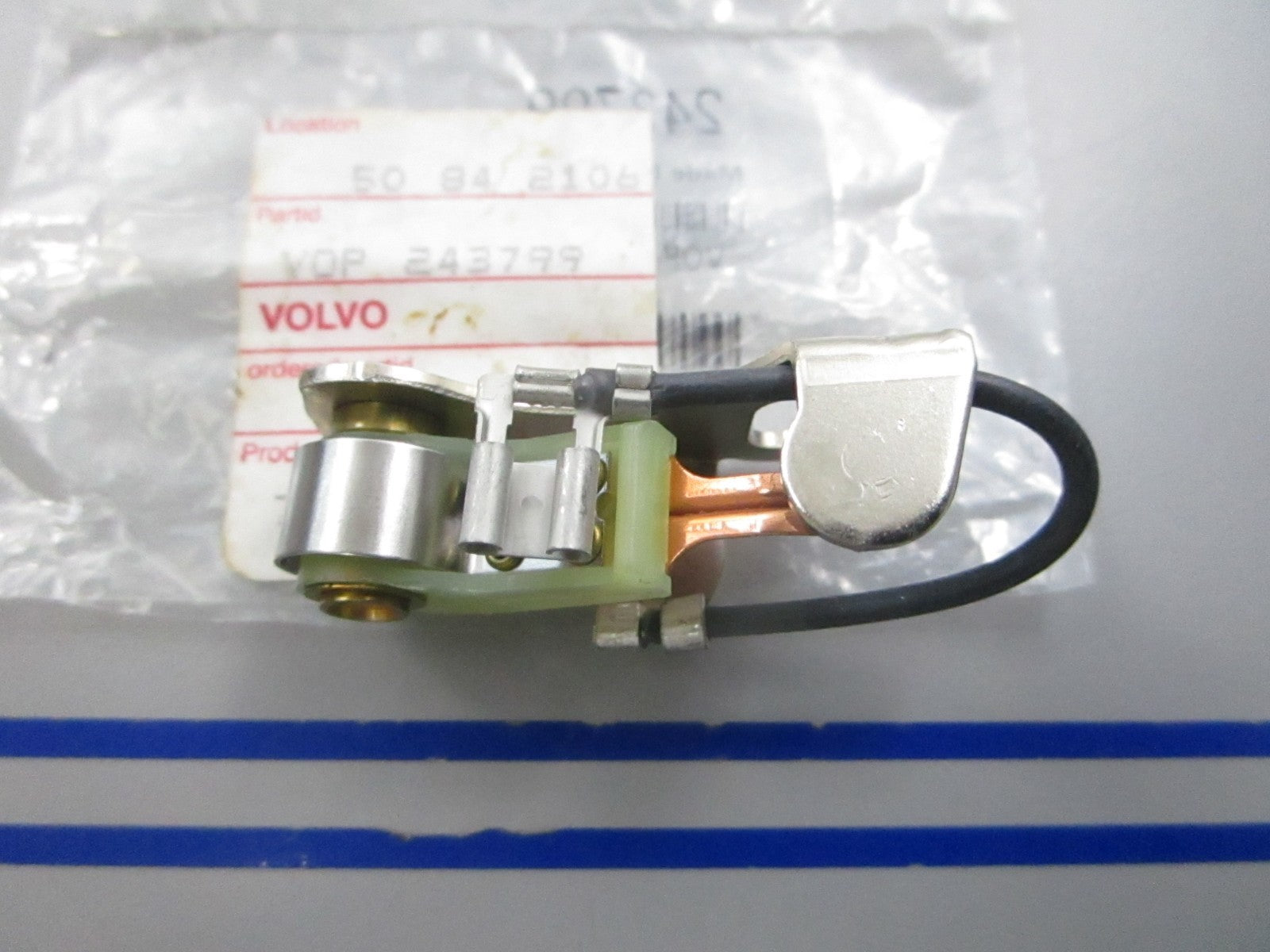 NEW OEM 243799 Volvo Penta Contact Point Breaker 0810