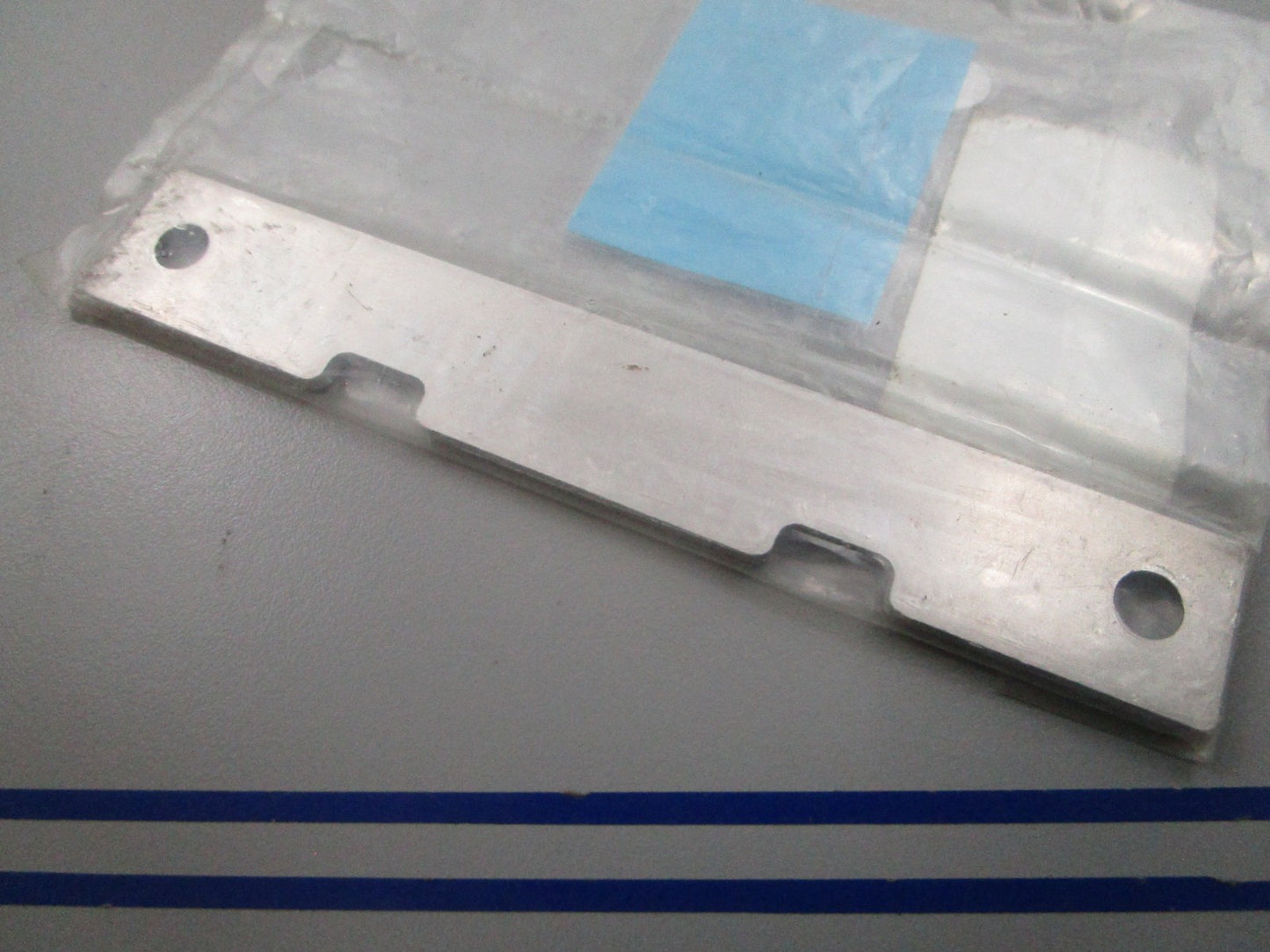NEW OEM 3B2-62118-0 3B2621180 Tohatsu Distance Plate Bracket 0810