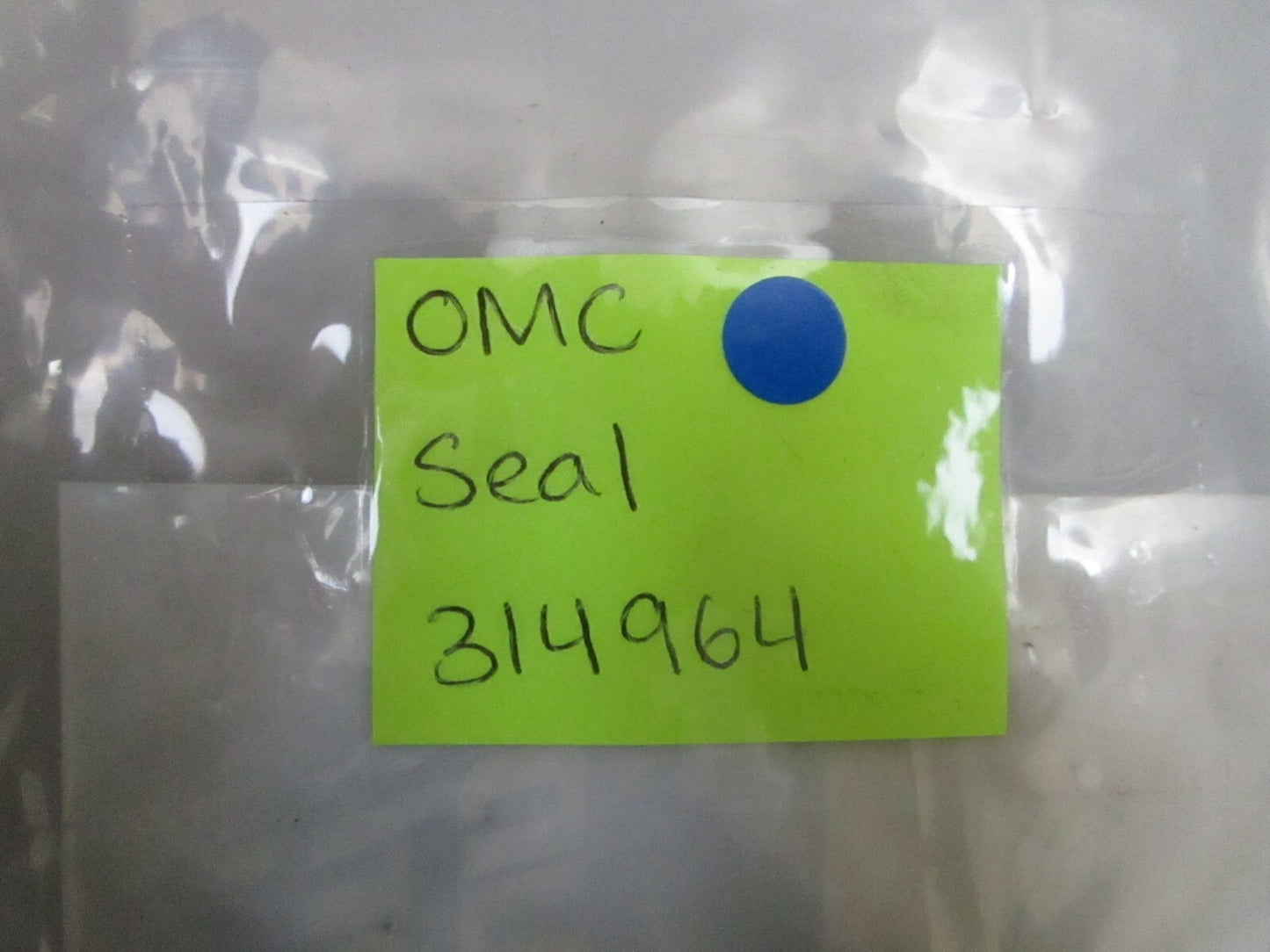 *NEW OEM* 0810 OMC Johnson Evinrude Seal 314964 0314964
