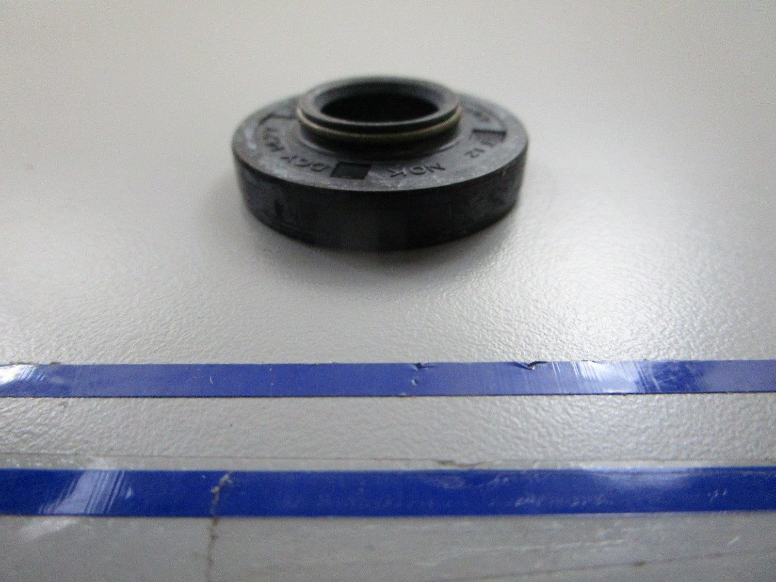 *NEW OEM* 0810 OMC Johnson Evinrude Oil Seal 336493 0336493