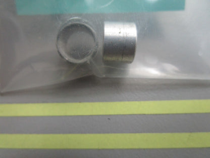 *NEW OEM* (LOT OF 2) 0810 OMC Johnson Evinrude Spacer 308530 0308530