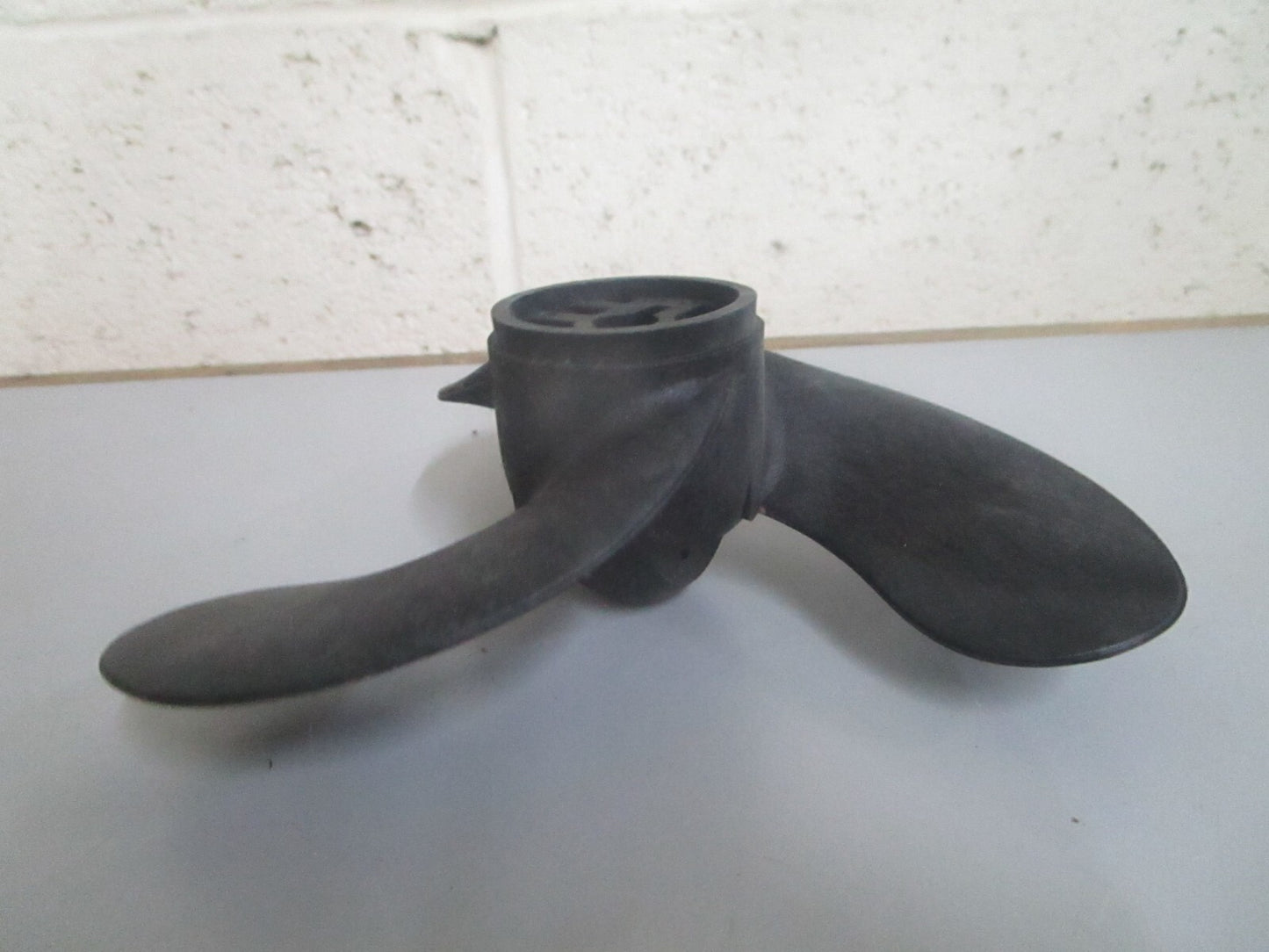 *NEW OEM* 0820 Mercury Quicksilver 2.2HP Propeller 48-95294 1