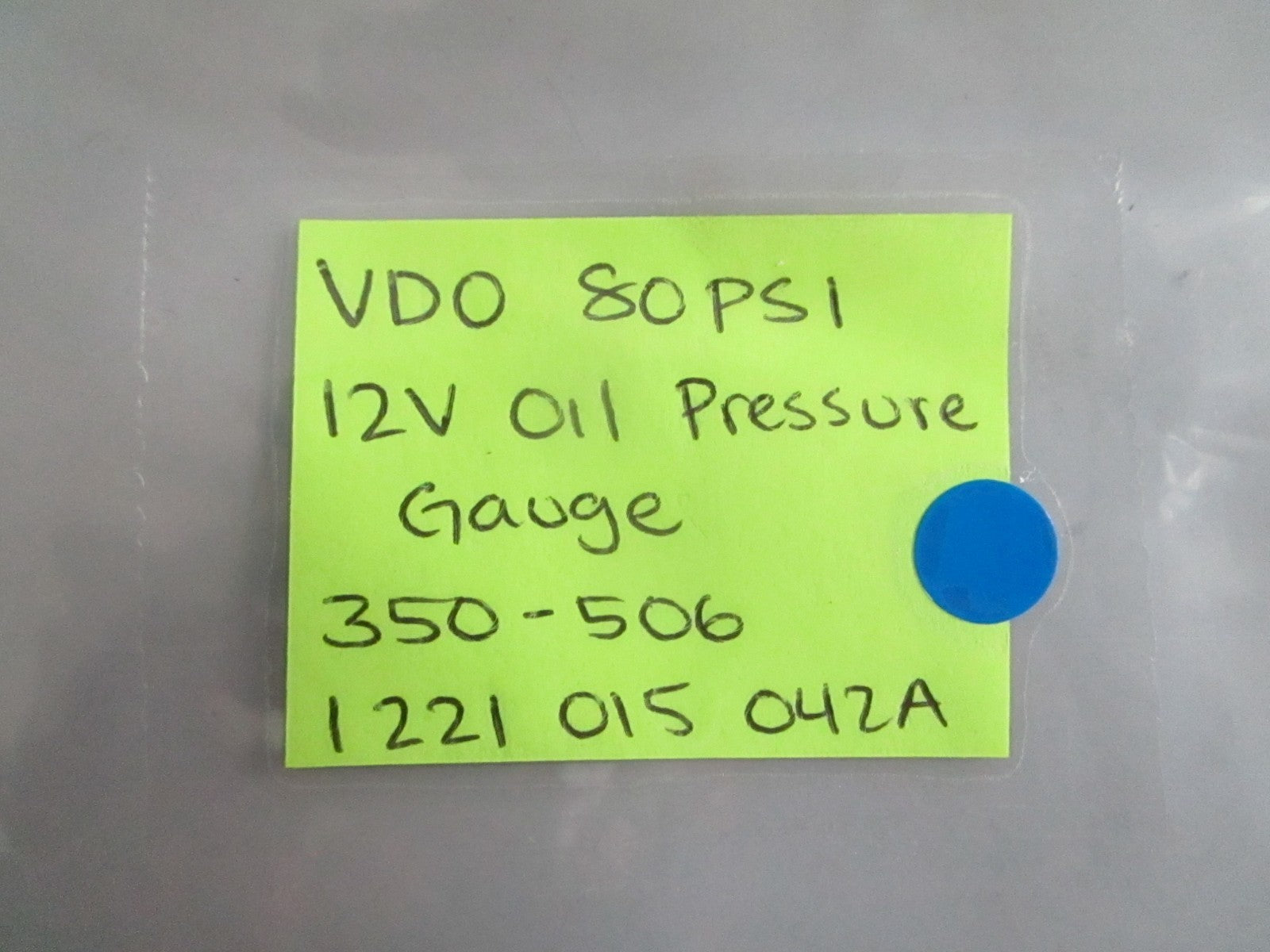 NEW OEM 350-506 1 221 015 042A VDO 80PSI 12V Oil Pressure Gauge 0820