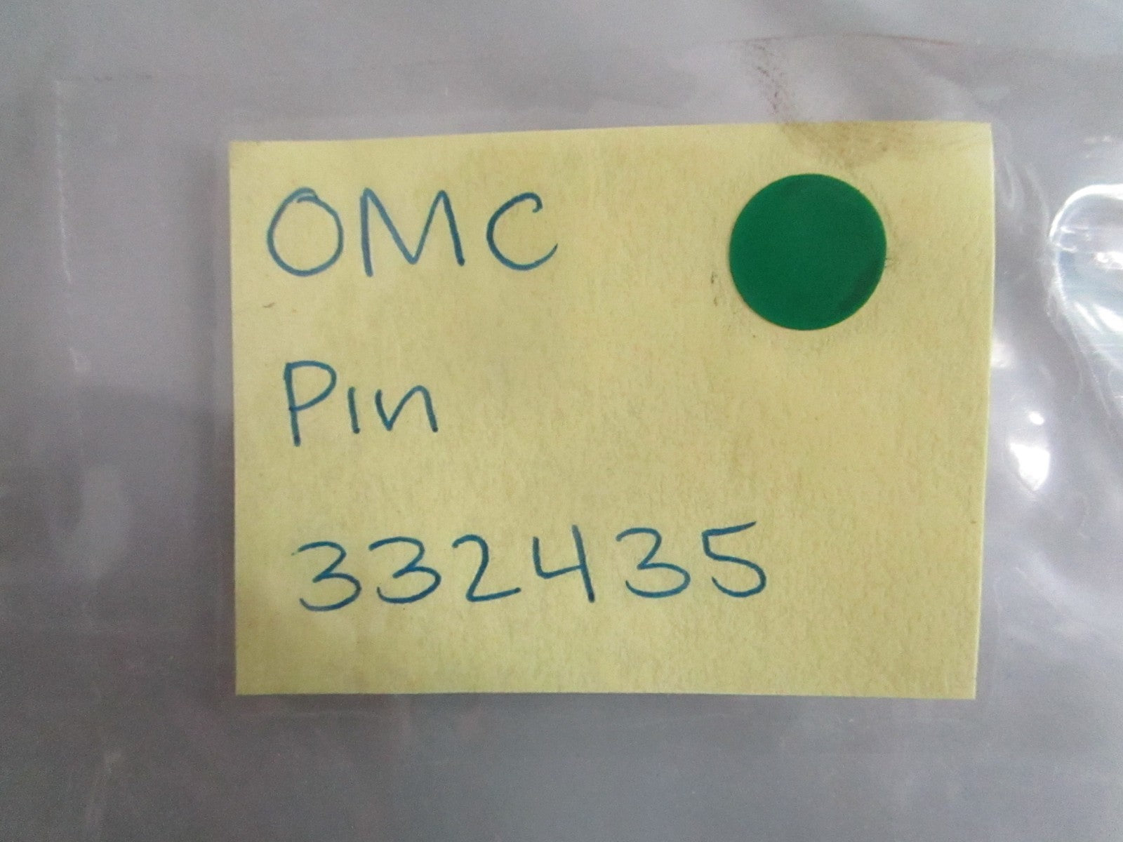 NEW OEM 332435 0332435 OMC Johnson Evinrude Pin 0820