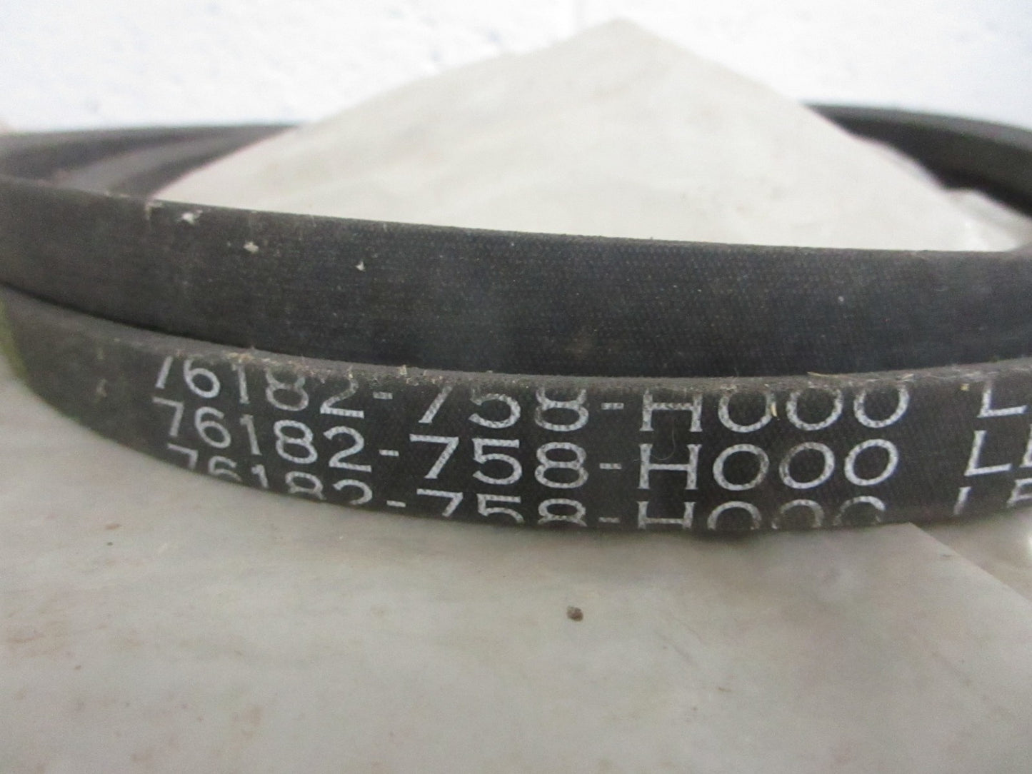 *NEW OEM* 0820 Honda V-Belt 76182-758-H00