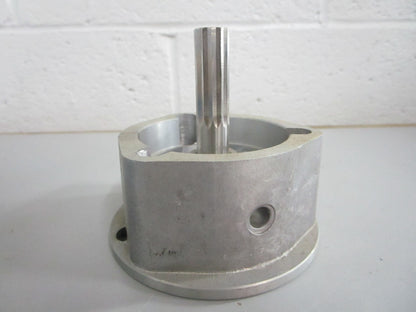*NEW OEM* 0820 Volvo Penta Bearing Housing 841314