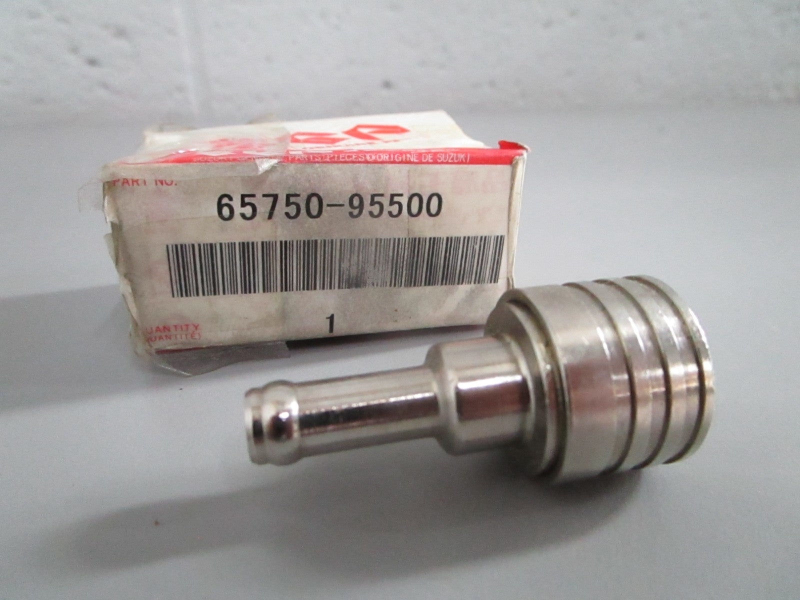 NEW OEM 65750-95500 Suzuki Fuel Connector 0820