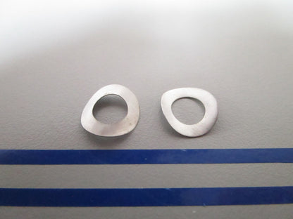 NEW OEM (LOT OF 2) 204757 0204757 OMC Johnson Evinrude Wave Washer 0810