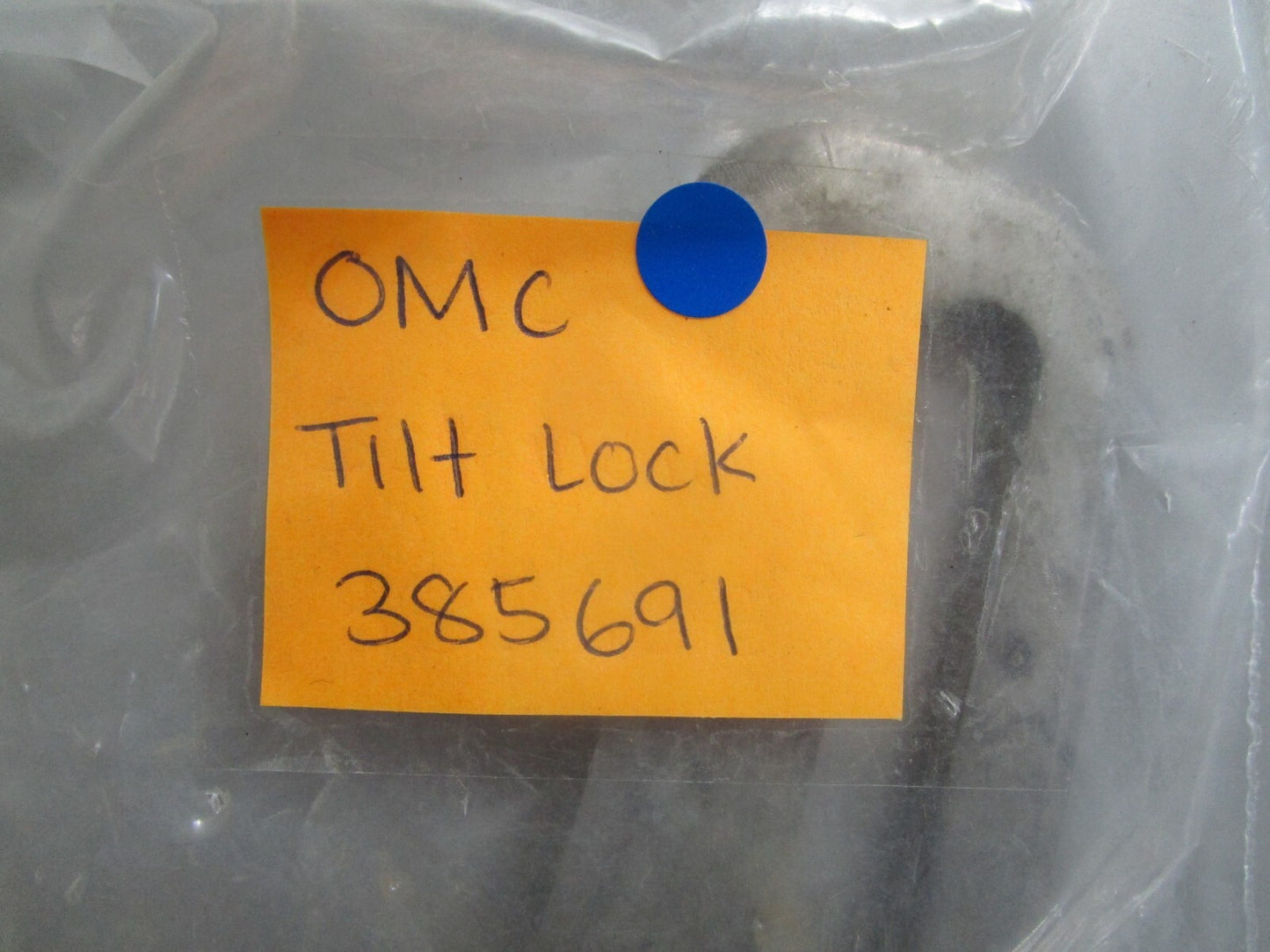 *NEW OEM* 0810 OMC Johnson Evinrude Tilt Lock 385691 0385691