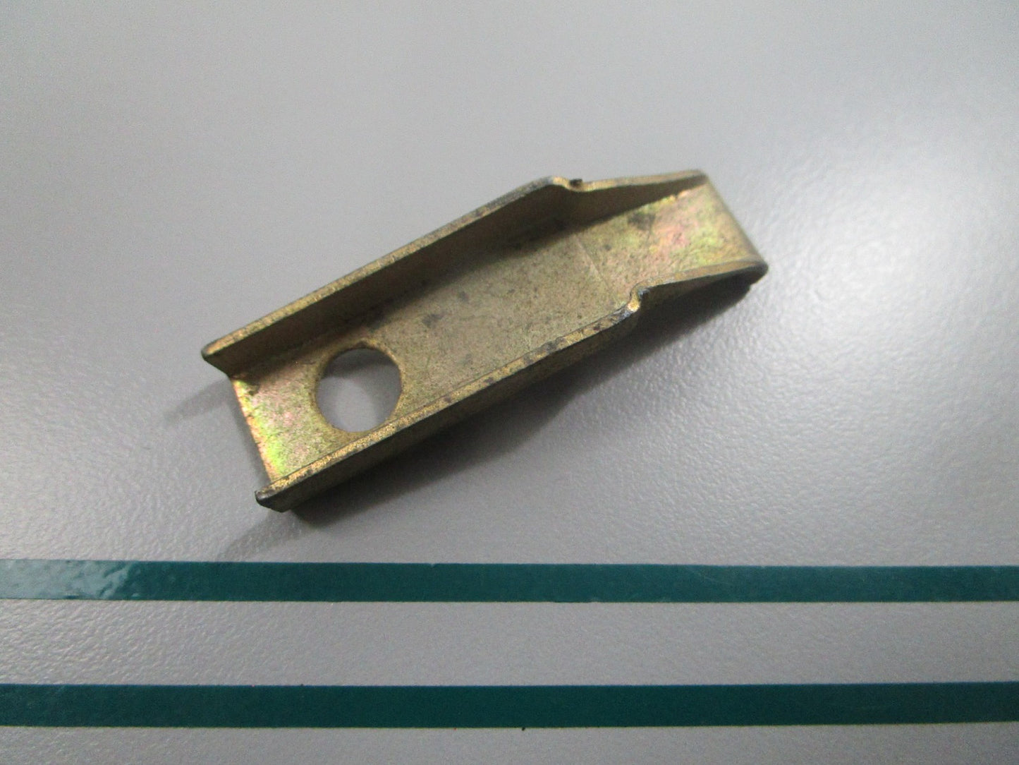 NEW OEM 203420 0203420 OMC Johnson Evinrude Latch Hook 0810