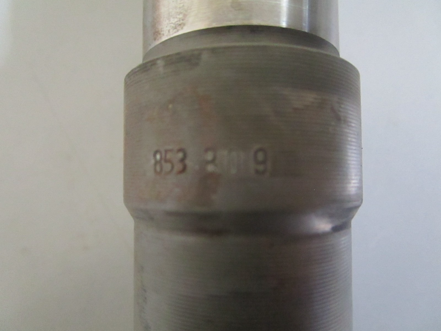 *NEW OEM* 0820 Volvo Penta Shaft 853809