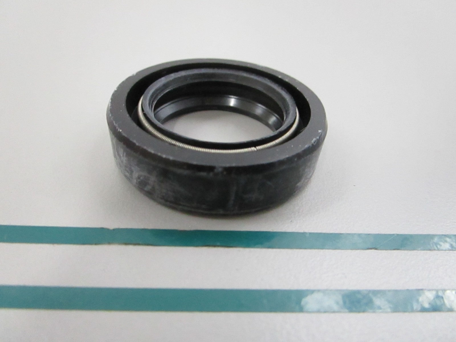 NEW OEM 353-60111-0 353601110 Tohatsu Oil Seal 0810