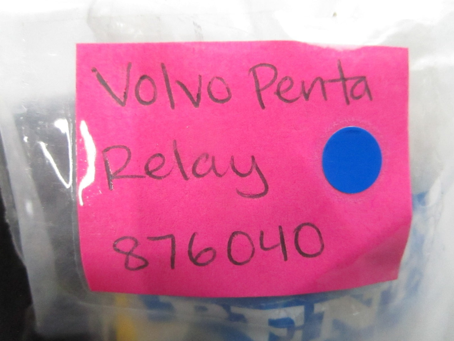 *NEW OEM* 0810 Volvo Penta Relay 876040