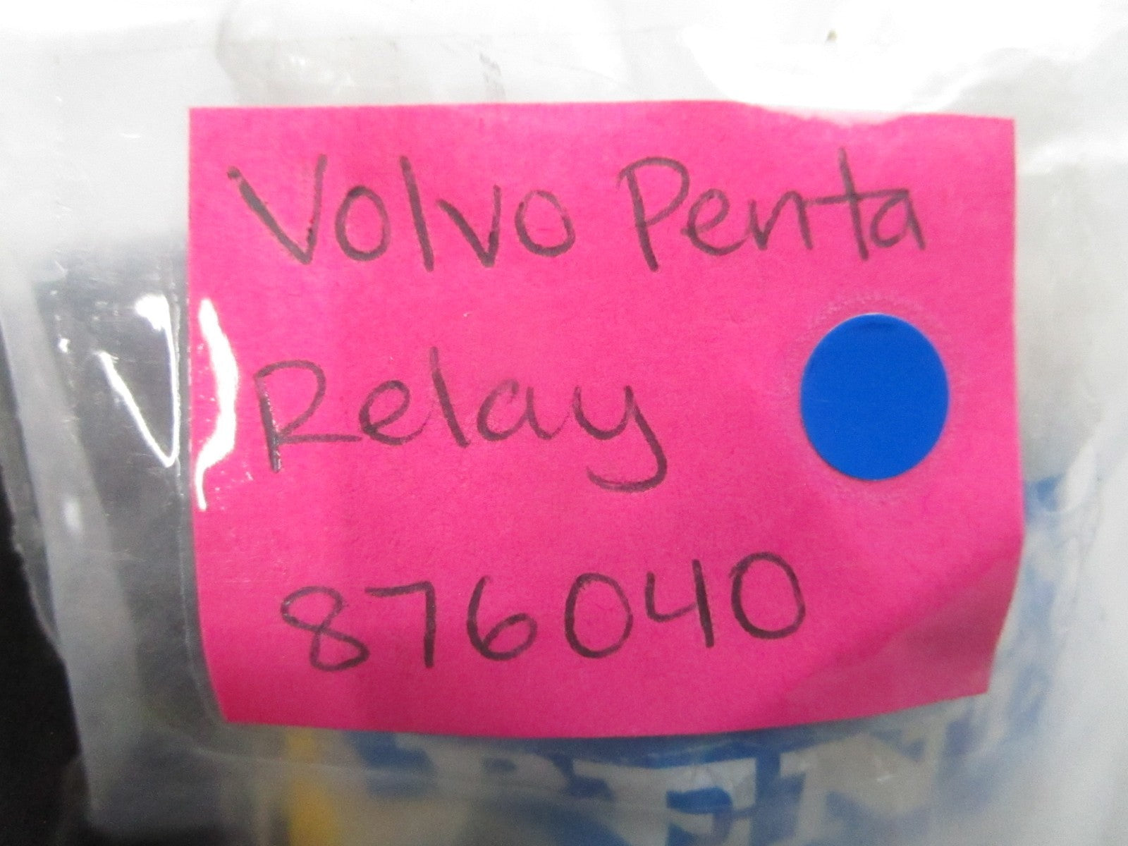 *NEW OEM* 0810 Volvo Penta Relay 876040
