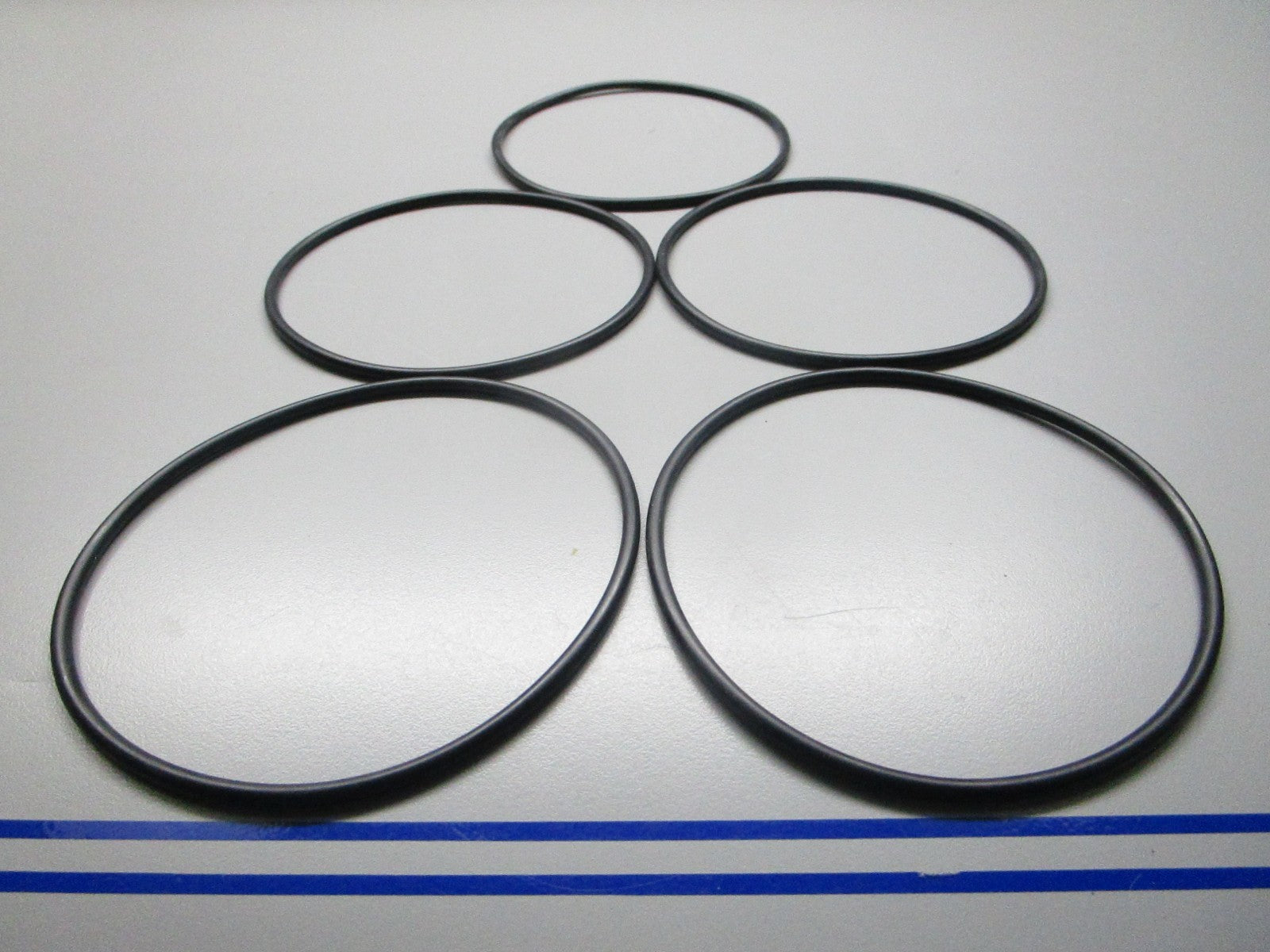 *NEW* (LOT OF 5) 0810 Buna-N Nitrile O-Ring -224