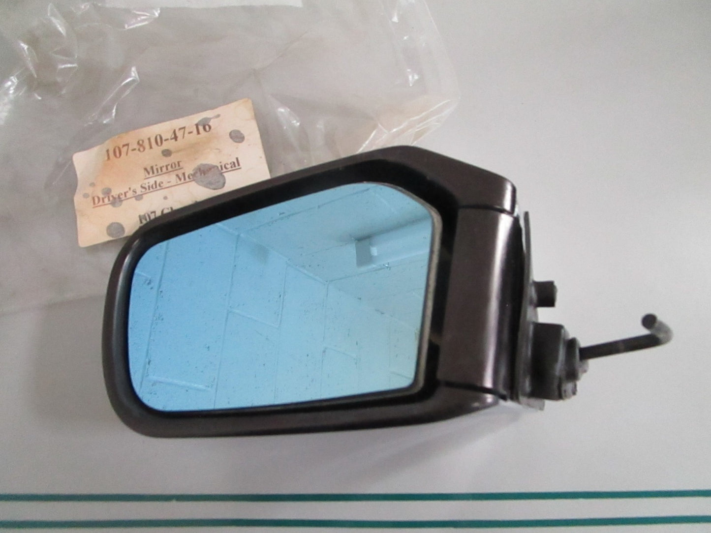 NEW OEM 1078104716 Mercedes-Benz Driver's Side Mirror 0820