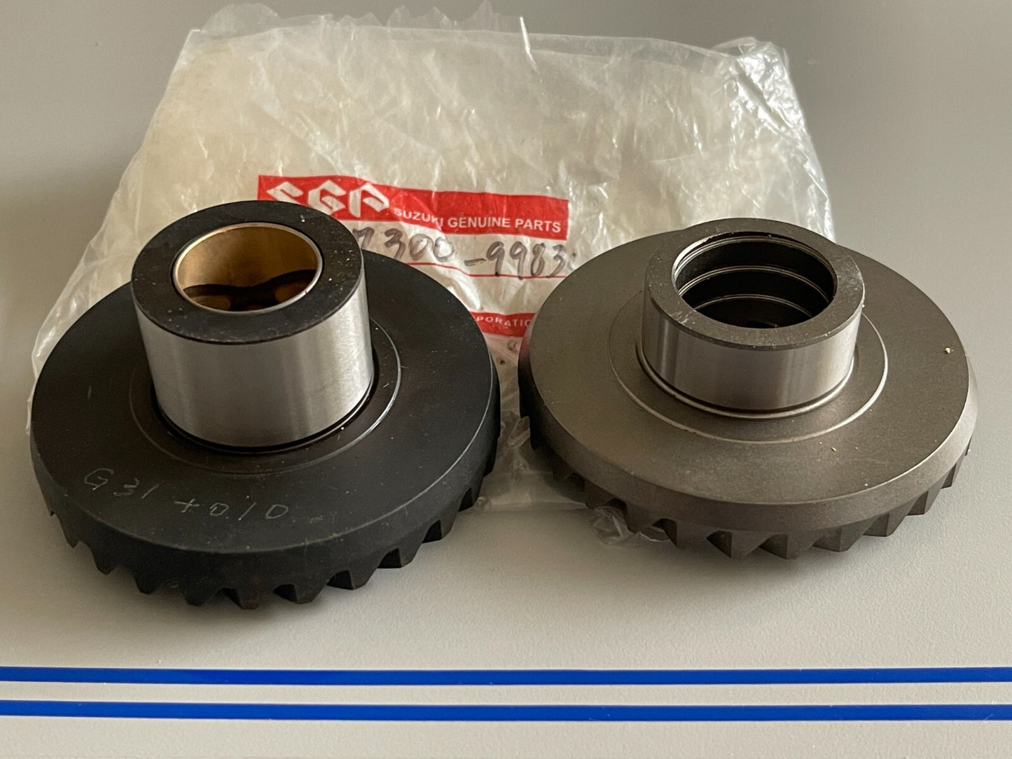 *NEW OEM* 0720 Suzuki DF 60 70 29T Gear Set 57300-99830