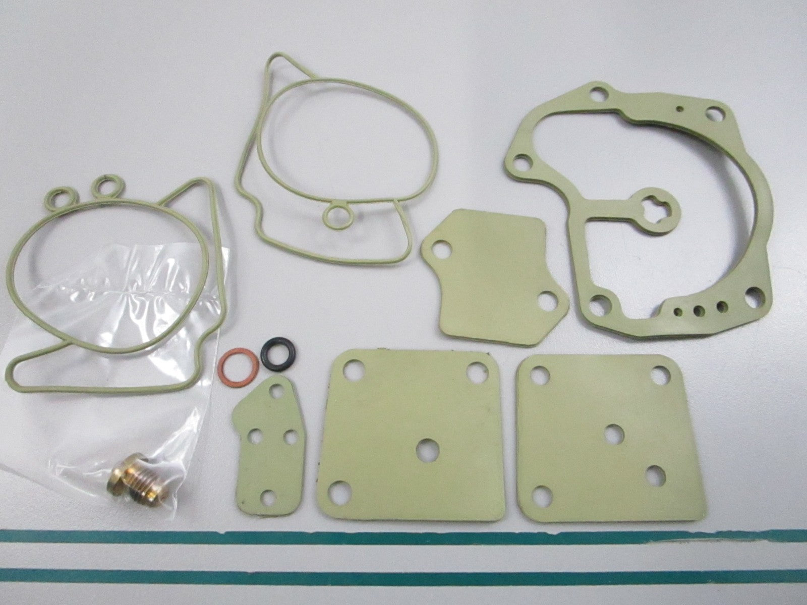 NEW 18-7248 Replaces: 437327 Sierra Carburetor Kit 0810