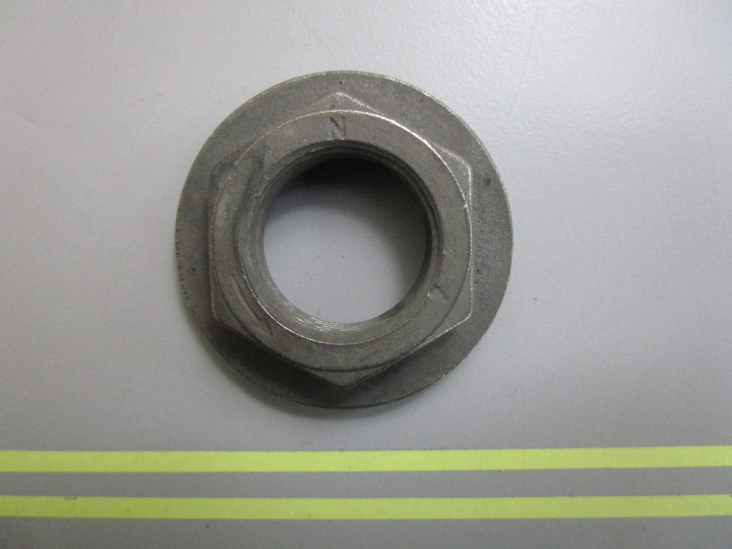 *NEW OEM* 0810 Volvo Penta Nut 3852303