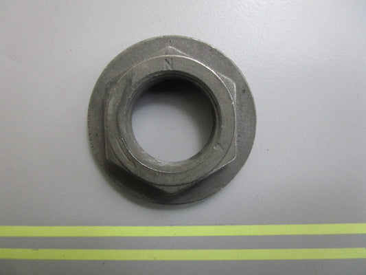 *NEW OEM* 0810 Volvo Penta Nut 3852303