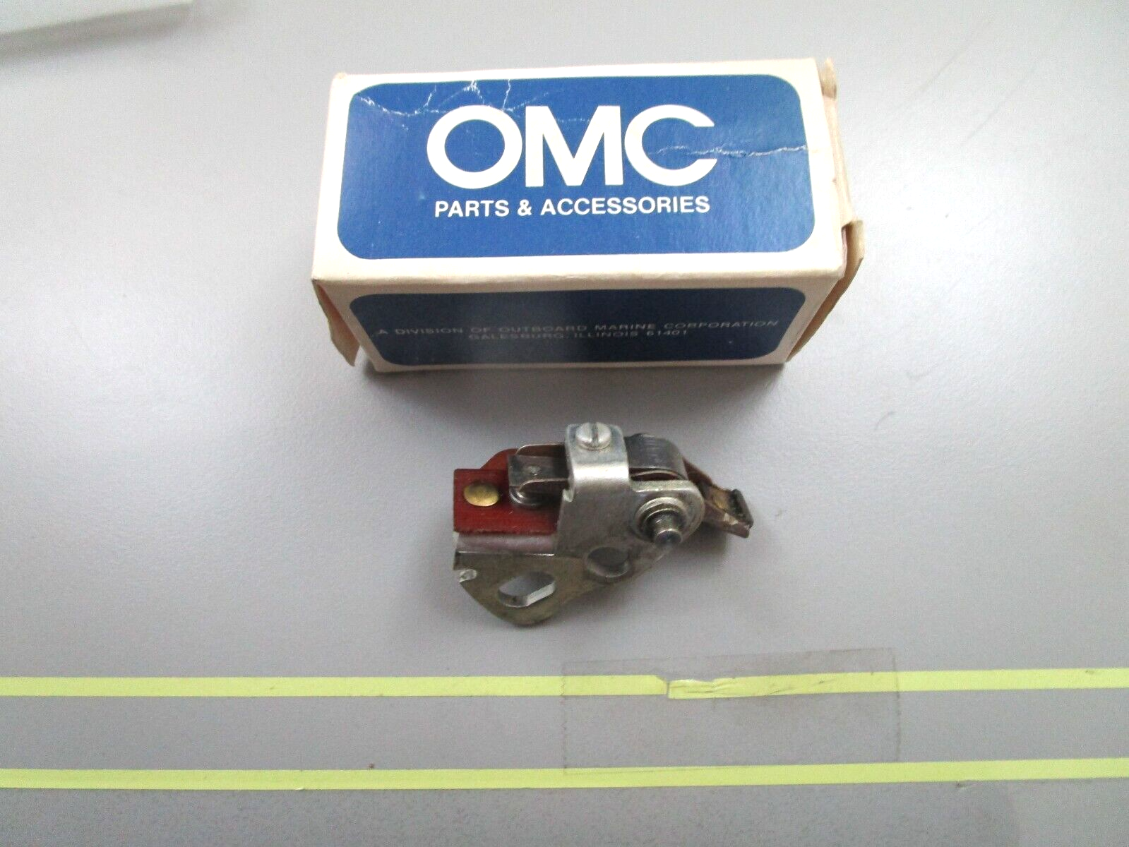*NEW OEM* 0750 OMC Johnson Evinrude BREAKER POINT AY 581207 0581207