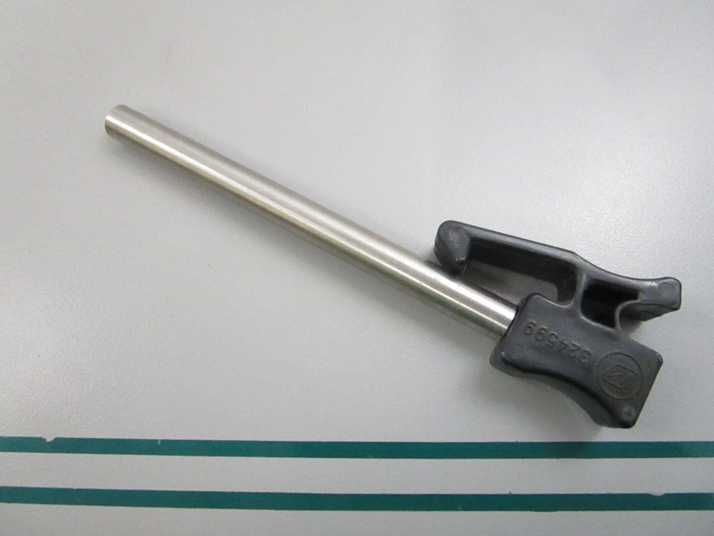 NEW OEM 433371 0433371 OMC Johnson Evinrude Trim Pin & Knob 0810