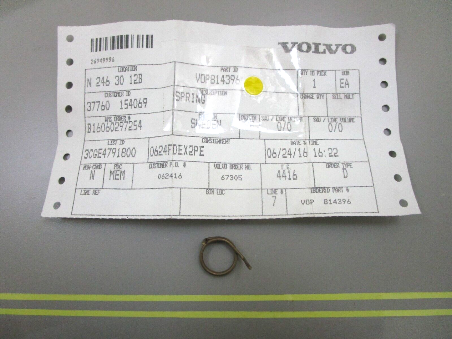 *NEW OEM* 0750 Volvo Penta SPRING 814396